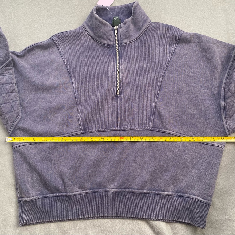 Wild Fable Women's Cropped Sweatshirt Quilted Sleeve 1/4 Zip Blue Distressed M - Picture 8 of 11